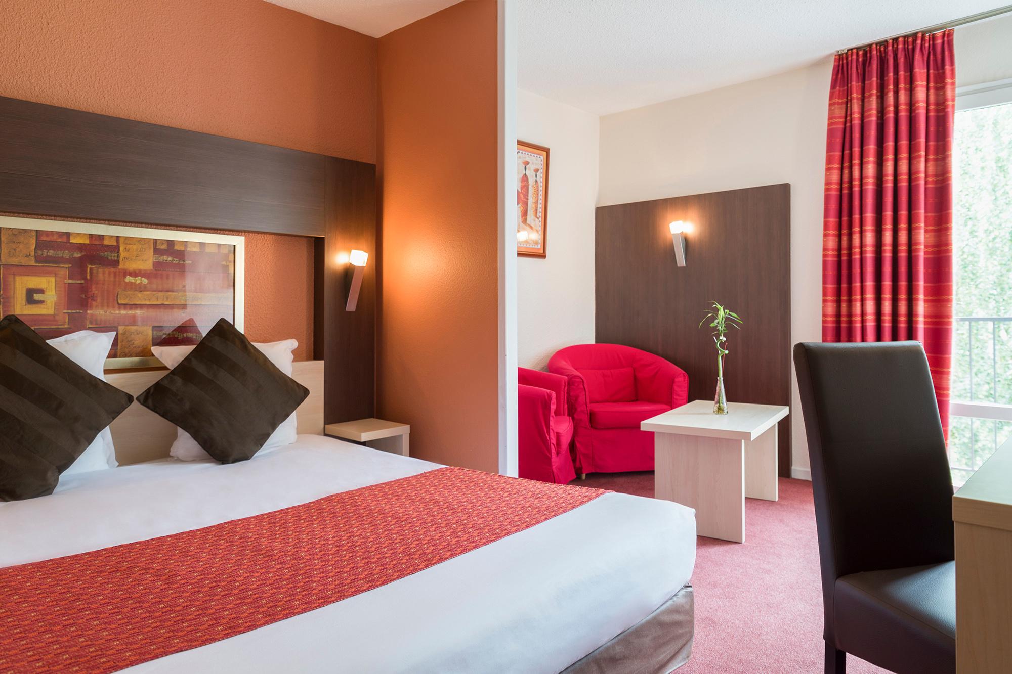 The Originals City, Hotel La Siesta, Annonay Est Davezieux Exterior photo