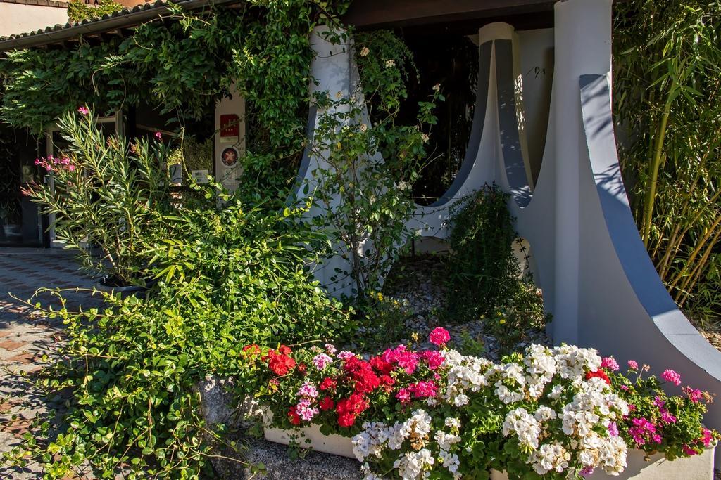 The Originals City, Hotel La Siesta, Annonay Est Davezieux Exterior photo